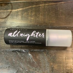 Brand New Urban Decay All Nighters Spray 118ml